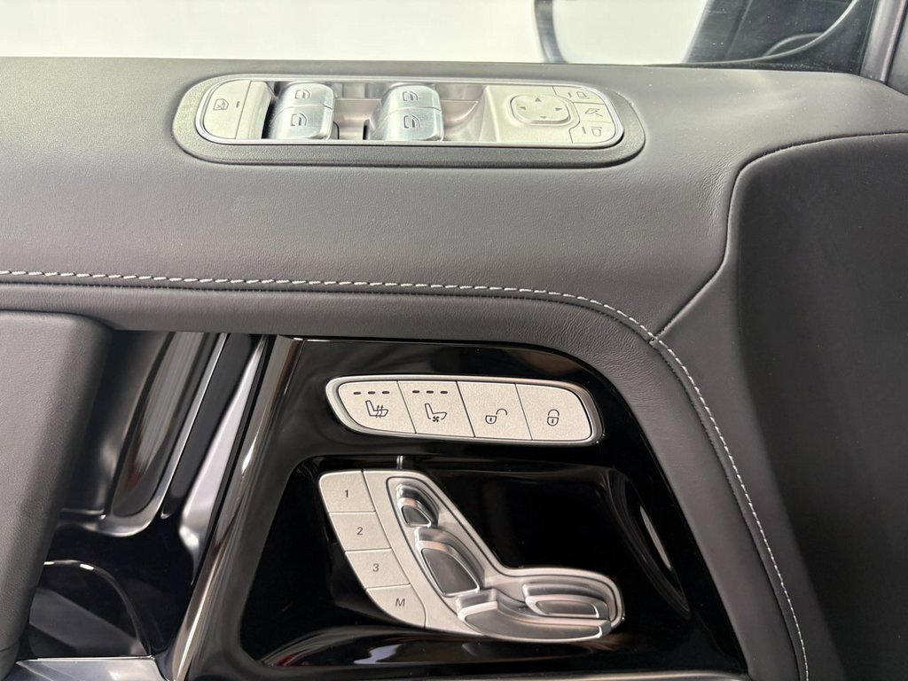 Used 2025 Mercedes-Benz G 63 AMG 4MATIC image 7