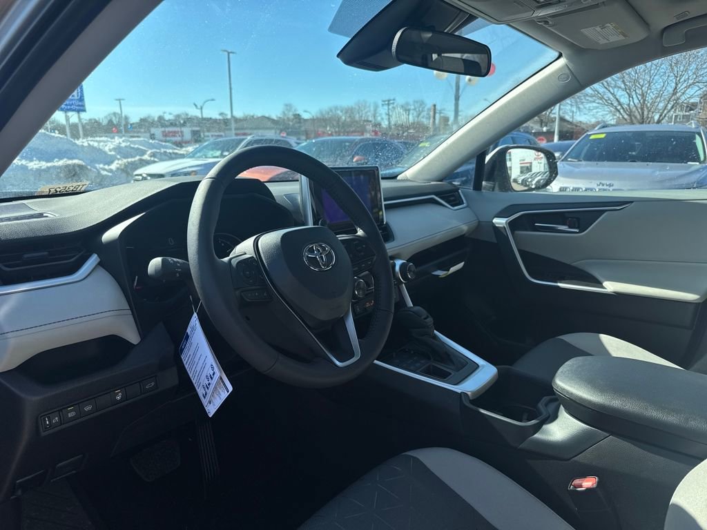 New 2025 Toyota RAV4 XLE image 18