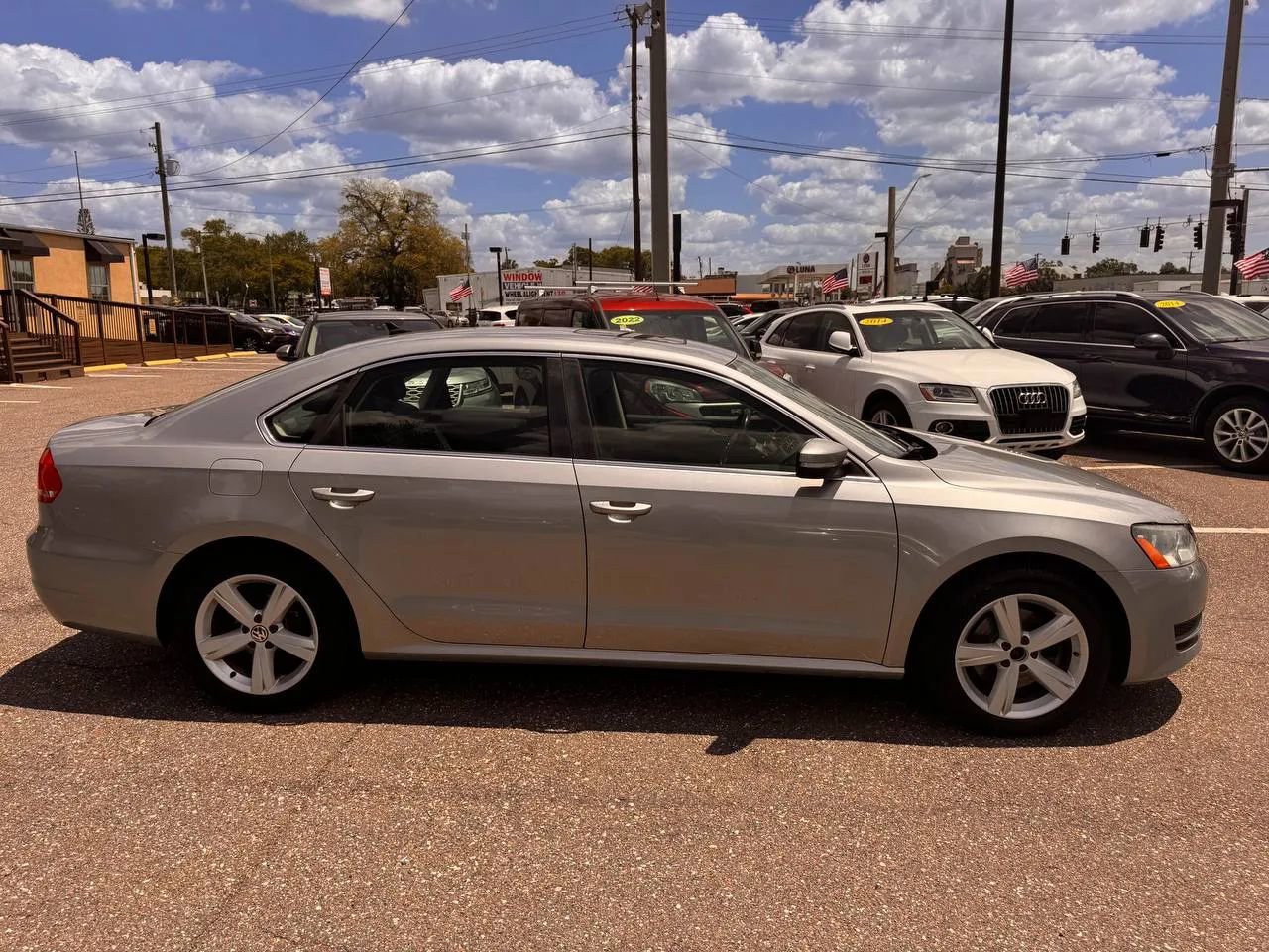 Used 2013 Volkswagen Passat 2.5 SE FWD image 3
