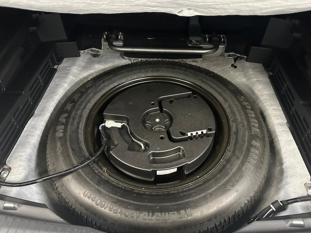 Used 2024 Nissan Rogue SV AWD/4WD image 25