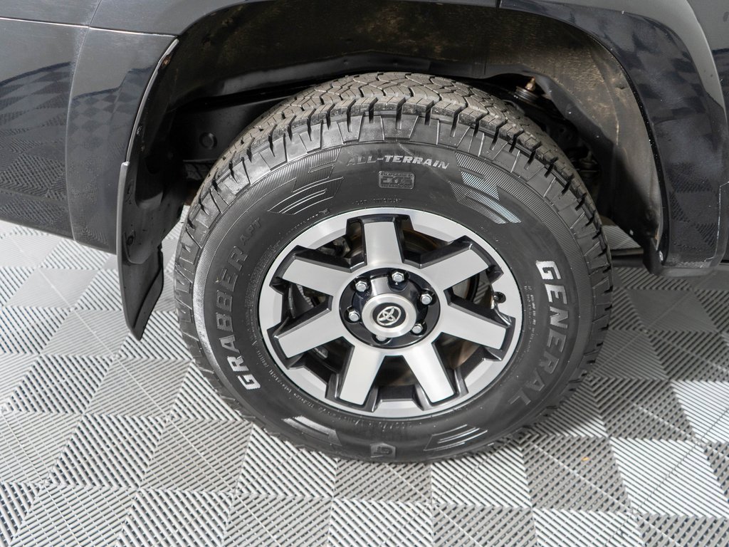 Used 2018 Toyota 4Runner TRD Off-Road Premium image 30