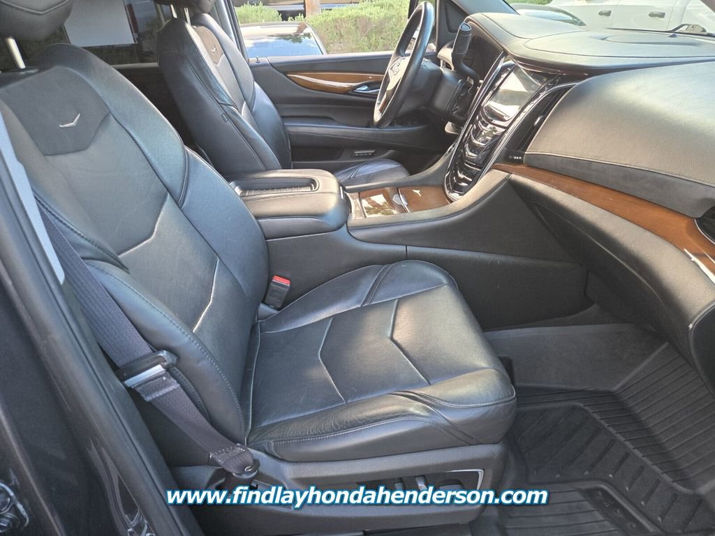 Used 2017 Cadillac Escalade Premium Luxury RWD image 21