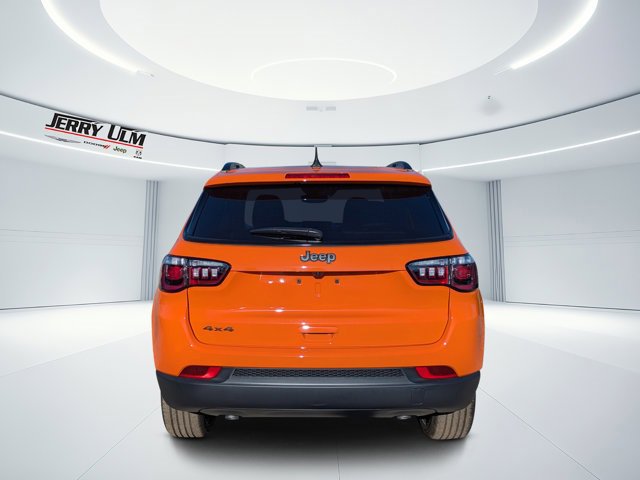 New 2026 Jeep Compass Latitude w/ Sun and Sound Group image 4