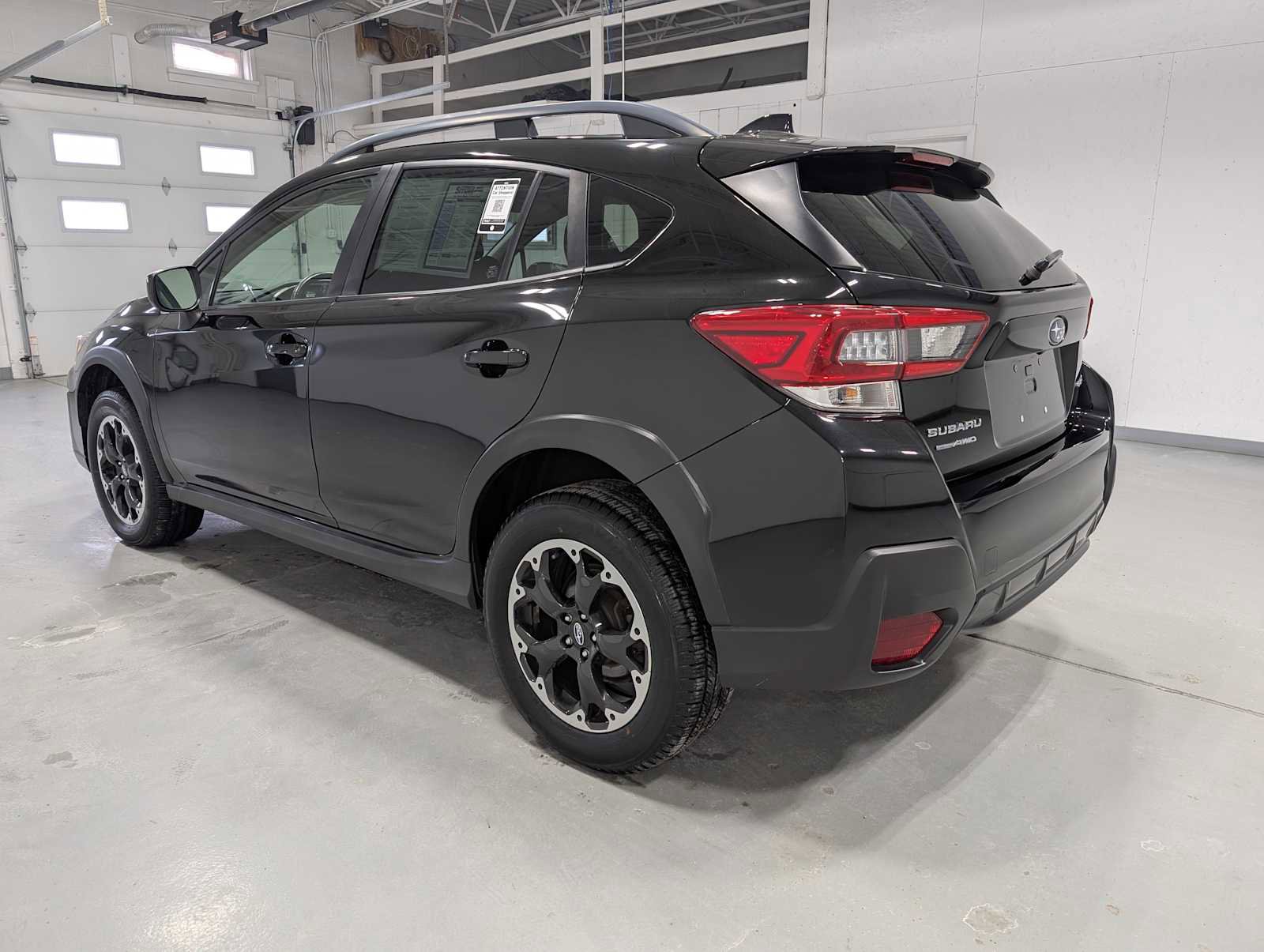 Used 2022 Subaru Crosstrek 2.0i Premium w/ Moonroof Package image 10
