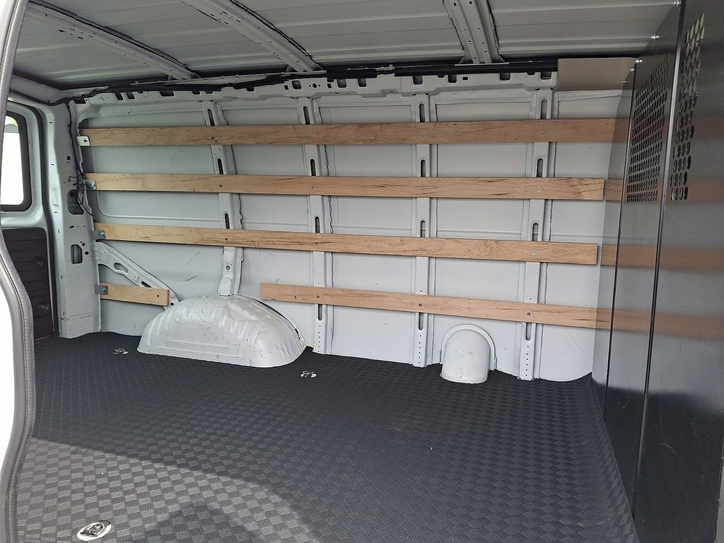 Certified 2024 GMC Savana 2500 w/ Driver Convenience Package image 13