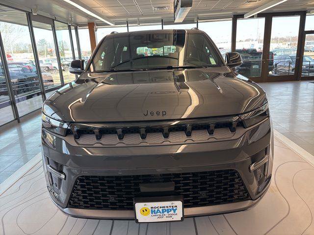 New 2026 Jeep Grand Wagoneer Limited w/ Premium Group II AWD/4WD image 2