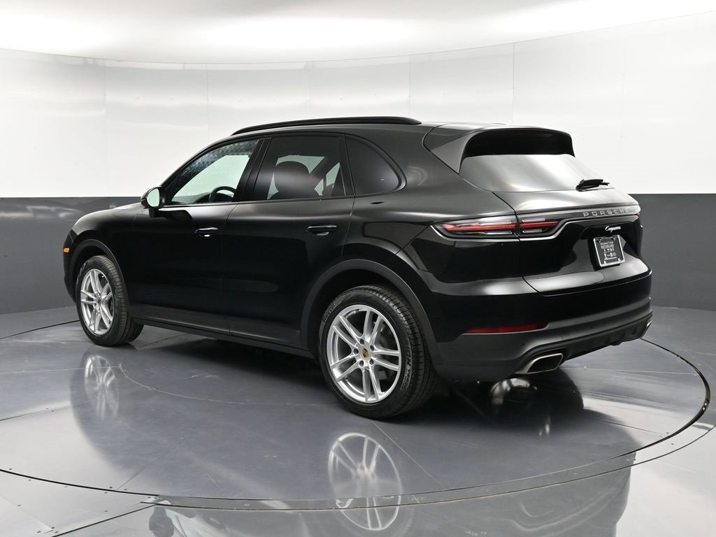 Certified 2023 Porsche Cayenne image 3