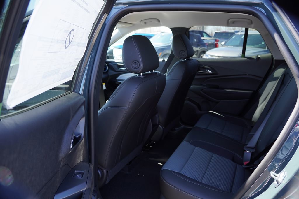 New 2026 Chevrolet Trax LT w/ Driver Confidence Package image 11