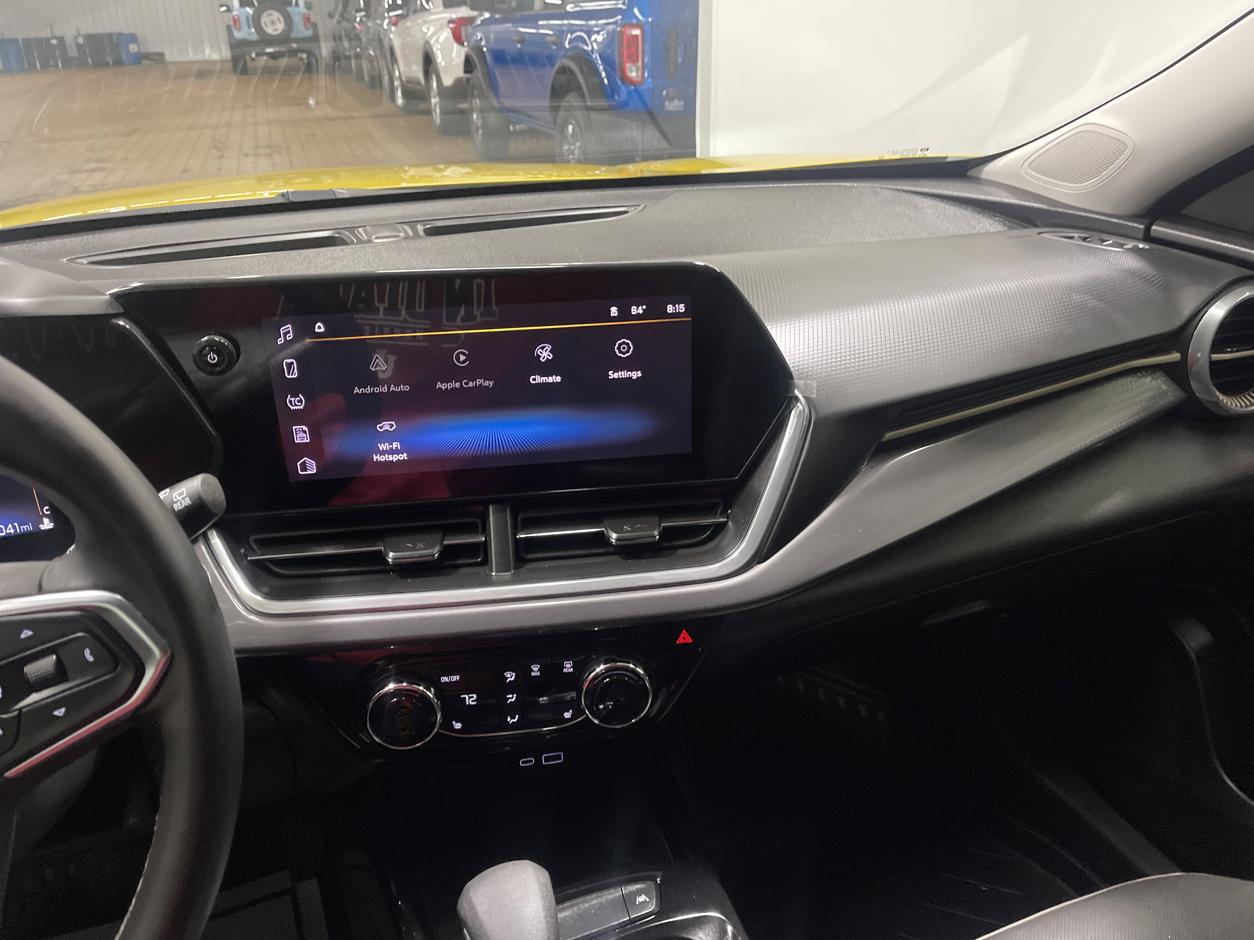 Used 2025 Chevrolet Trax ACTIV w/ Sunroof Package image 29