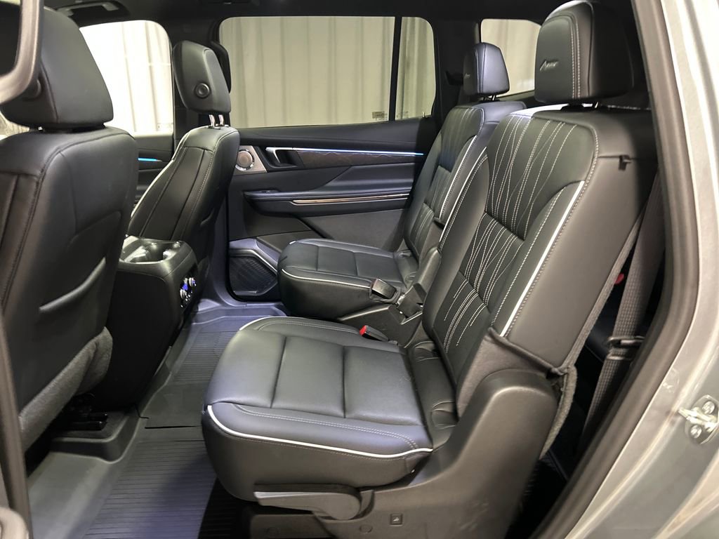 Used 2025 Buick Enclave Avenir w/ Super Cruise Package AWD/4WD image 24