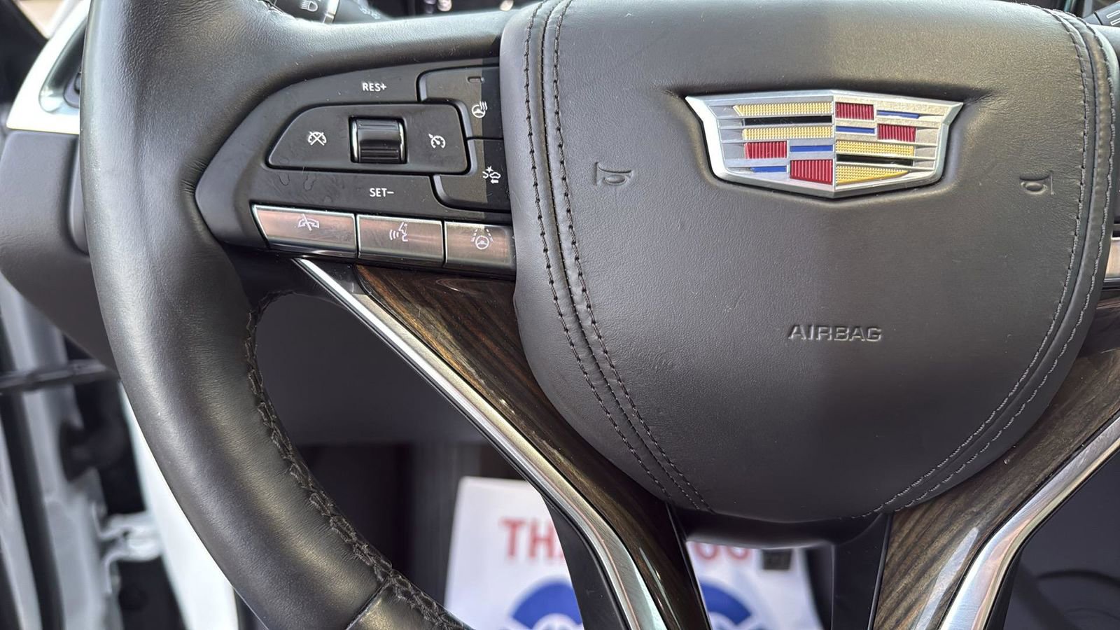 Used 2022 Cadillac XT6 Premium Luxury w/ Platinum Package image 15