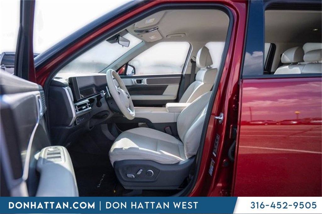 Used 2024 Hyundai Santa Fe SEL image 5
