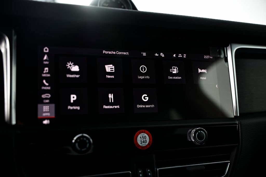 New 2026 Porsche Macan GTS AWD/4WD image 39