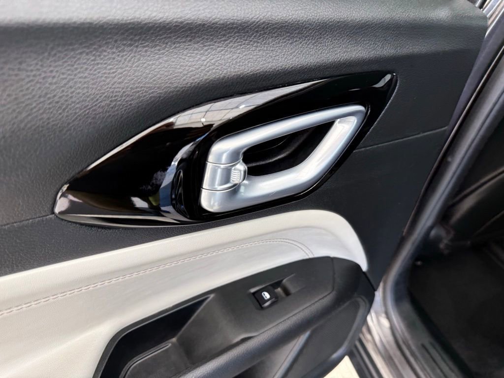 Used 2023 Jeep Compass Limited image 18