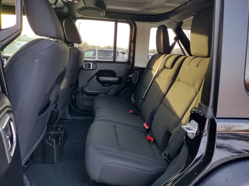 Used 2019 Jeep Wrangler Unlimited Sport S image 1
