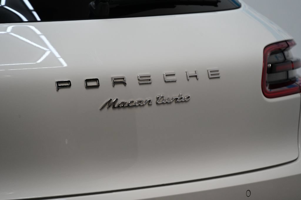 Used 2016 Porsche Macan Turbo w/ Premium Package Plus AWD/4WD image 14