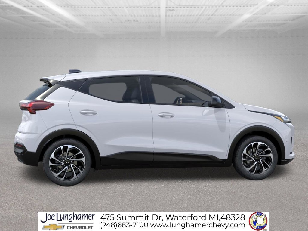 New 2027 Chevrolet Bolt LT w/ Super Cruise Package FWD image 5