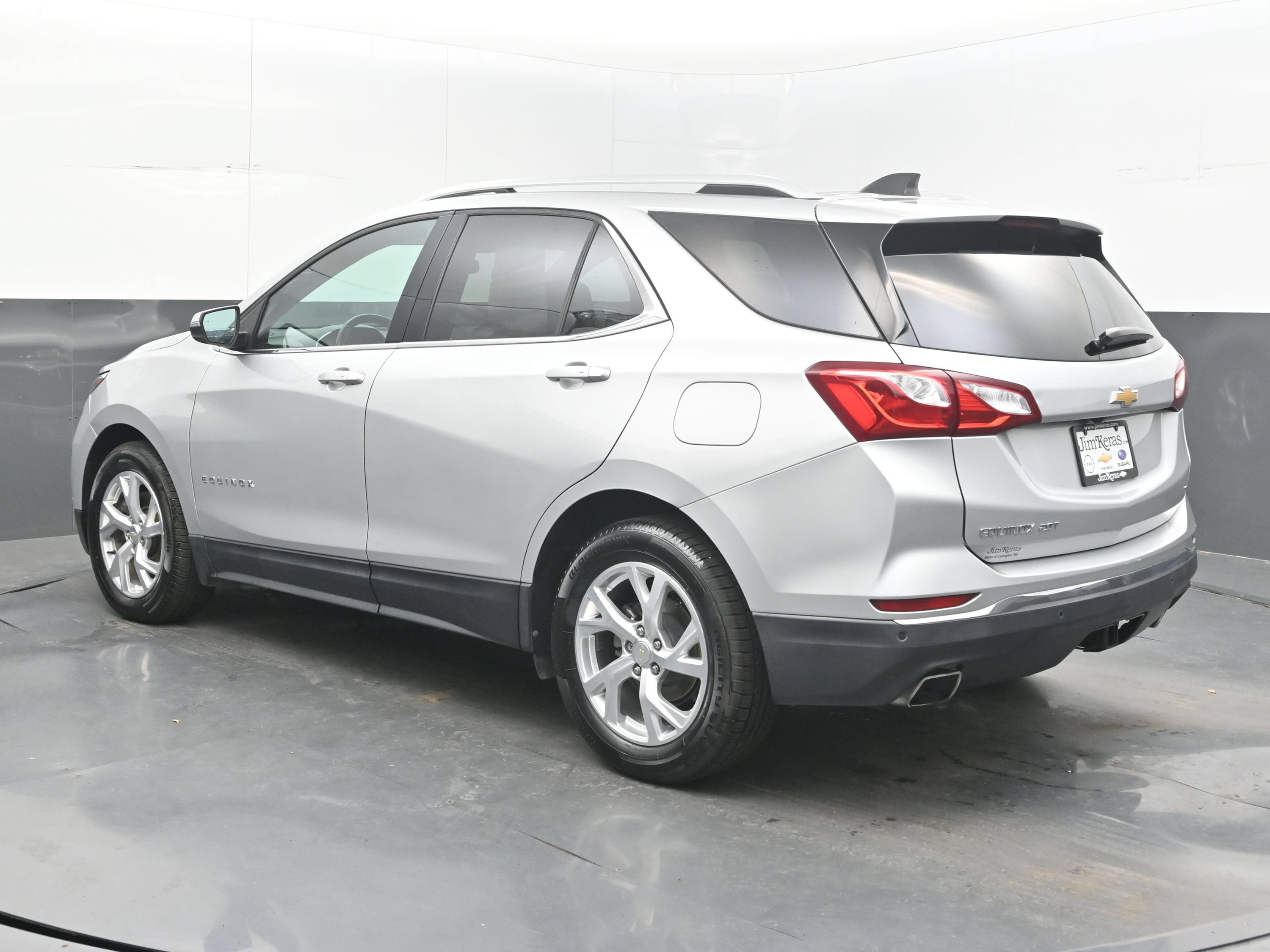 Used 2019 Chevrolet Equinox LT w/ Sun & Navigation Package FWD image 8