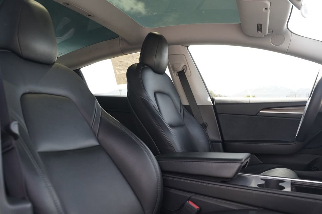 Used 2021 Tesla Model 3 Standard Range Plus RWD image 13