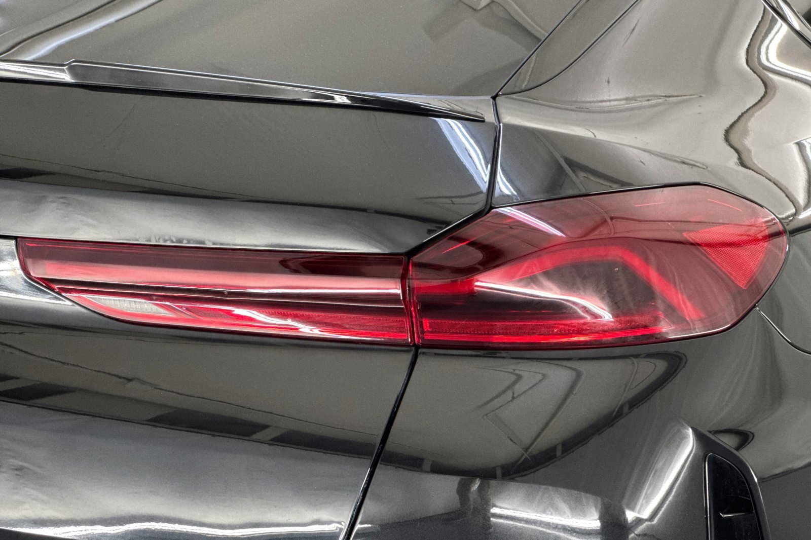 Used 2024 BMW X6 M60i w/ Dynamic Handling Package AWD/4WD image 12