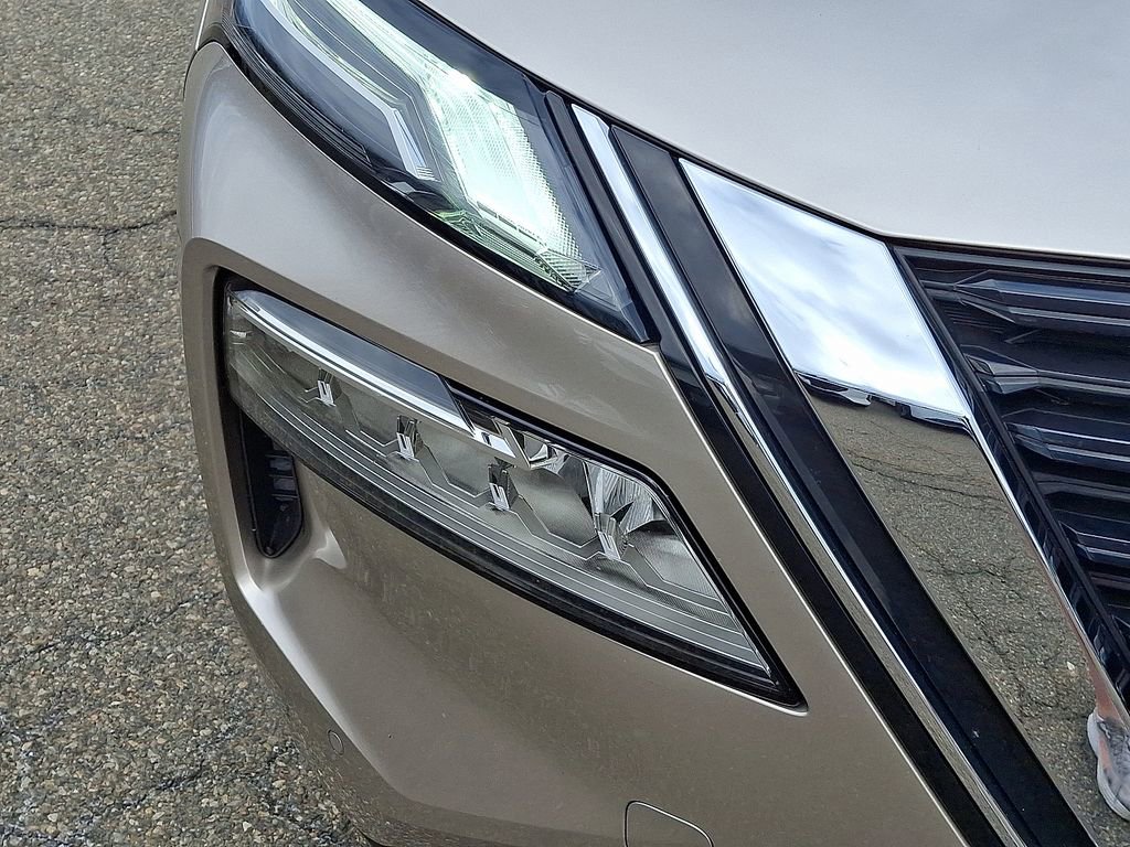 Used 2023 Nissan Rogue Platinum w/ Platinum Premium Package image 10