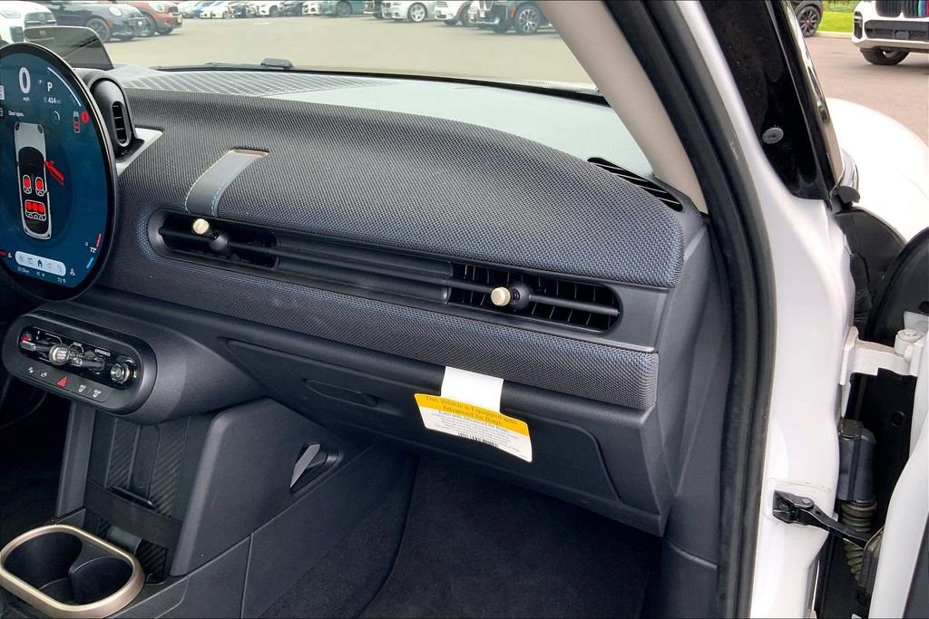 Certified 2025 MINI Cooper S image 18