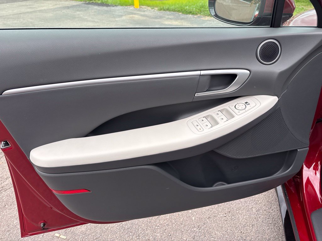New 2026 Hyundai Sonata SEL AWD/4WD image 17