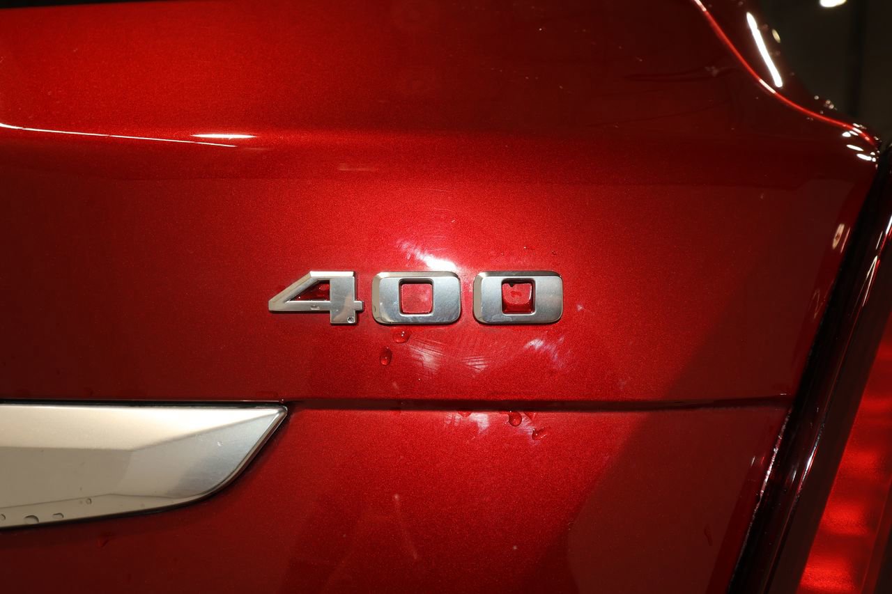 Certified 2024 Cadillac XT5 Premium Luxury w/ Platinum Package image 38