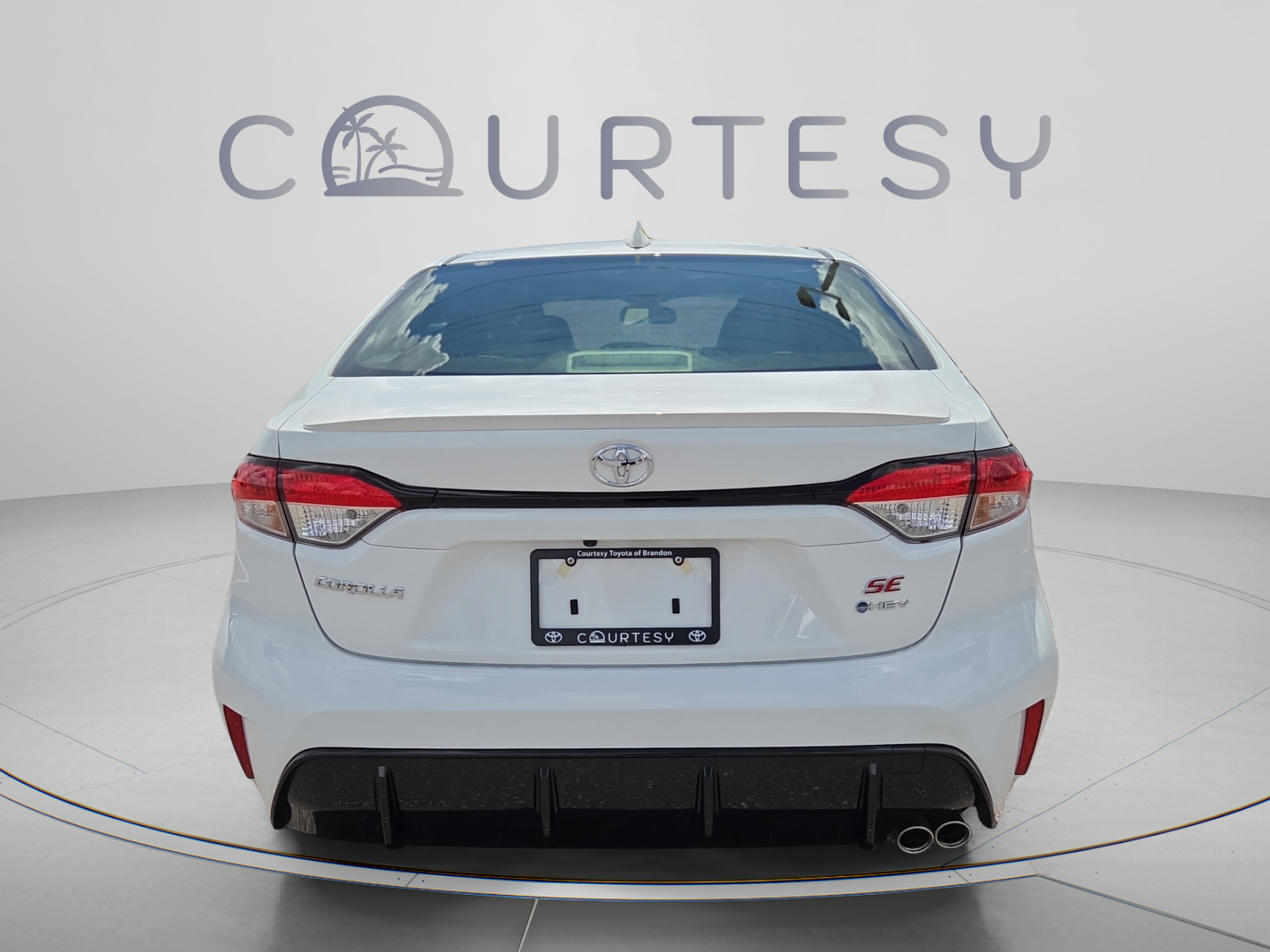 Certified 2026 Toyota Corolla SE FWD image 4