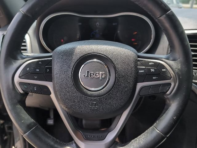 Used 2018 Jeep Grand Cherokee Laredo RWD image 11