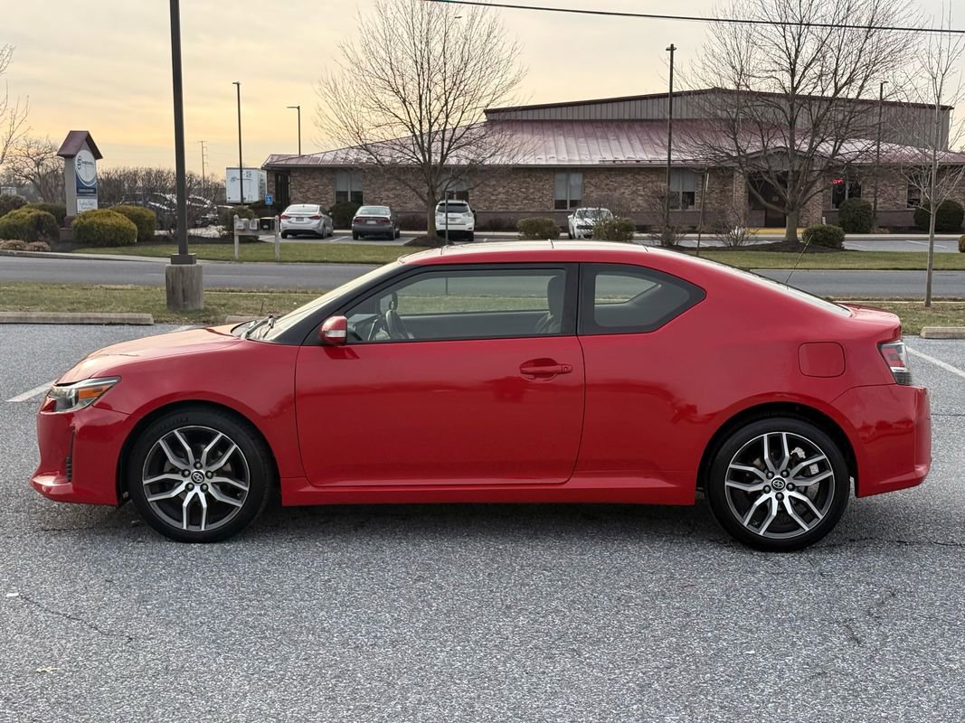 Used 2015 Scion tC image 5