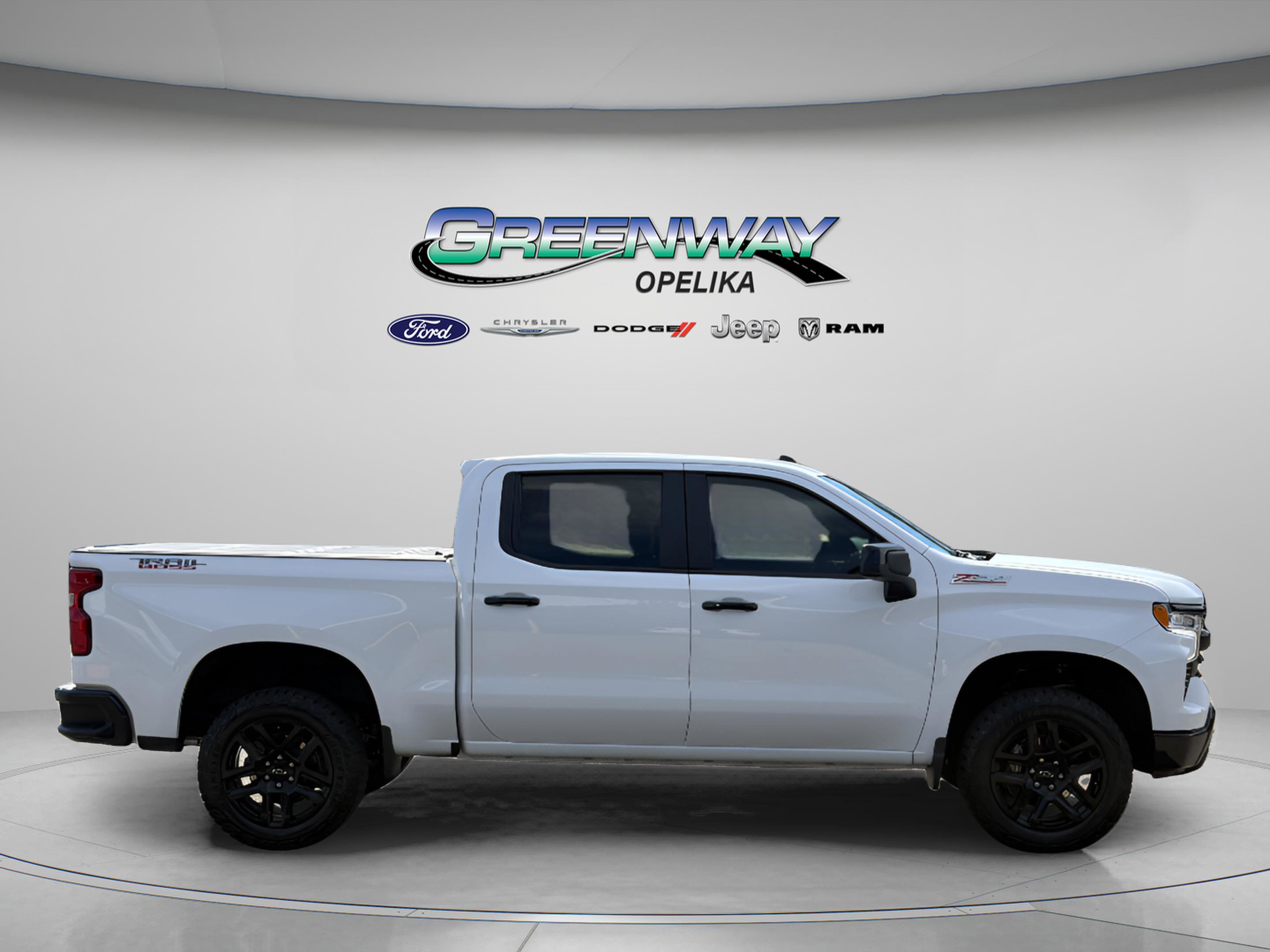Used 2023 Chevrolet Silverado 1500 LT Trail Boss w/ Protection Package image 8