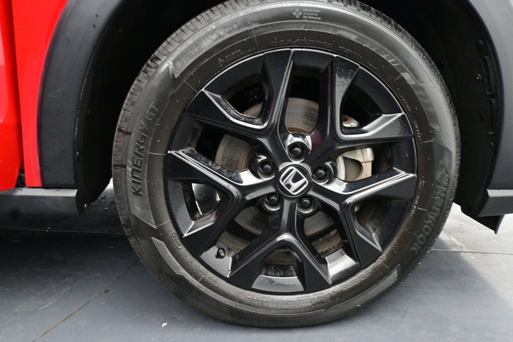 Used 2024 Honda HR-V Sport image 11