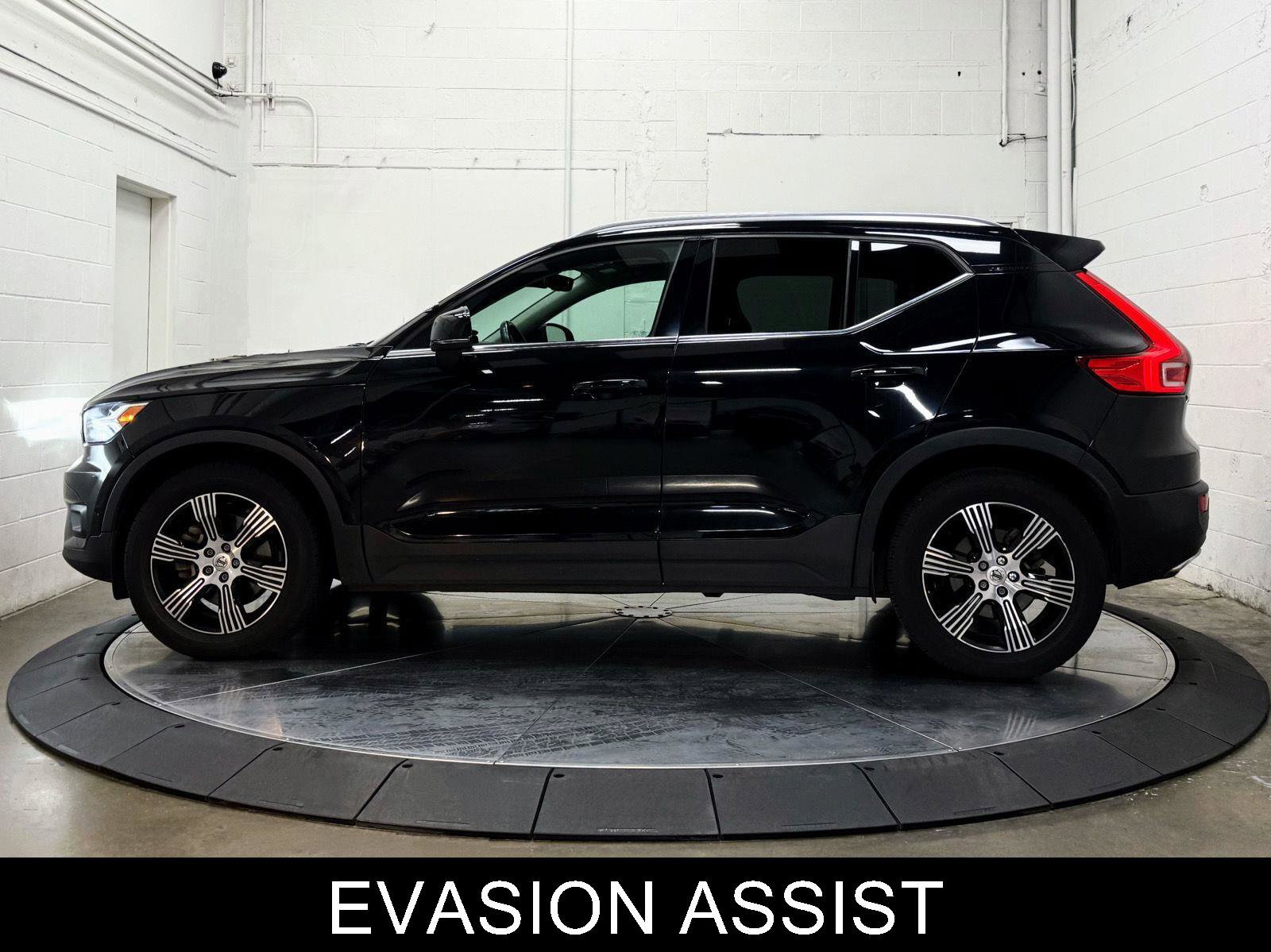 Used 2019 Volvo XC40 T5 Inscription image 5