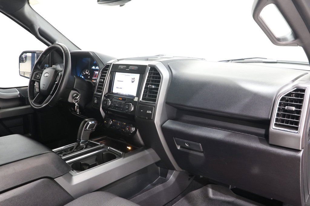 Used 2015 Ford F150 XLT w/ Equipment Group 302A Luxury AWD/4WD image 16