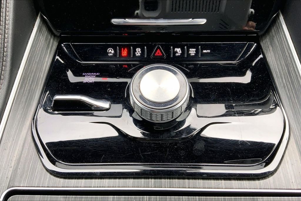 Used 2023 Jeep Wagoneer Series II image 16