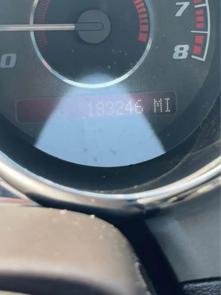 Used 2007 Pontiac Solstice GXP w/ Premium Package image 5