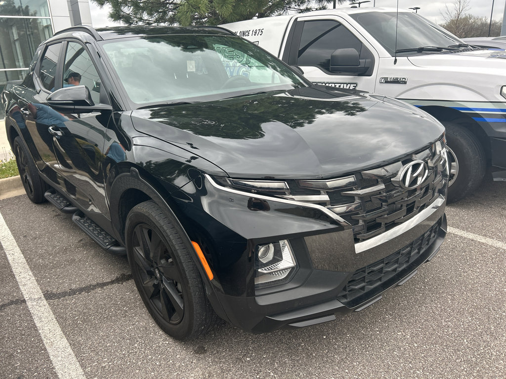 Used 2023 Hyundai Santa Cruz Night image 2