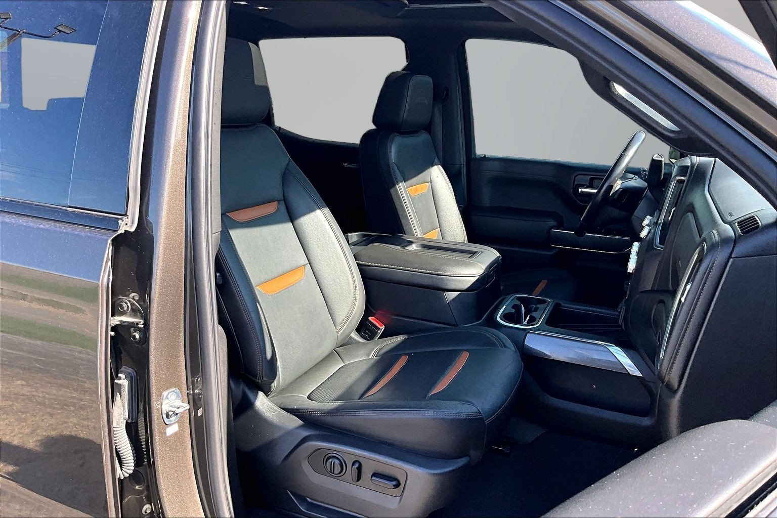 Used 2019 GMC Sierra 1500 AT4 w/ AT4 Premium Package AWD/4WD image 7