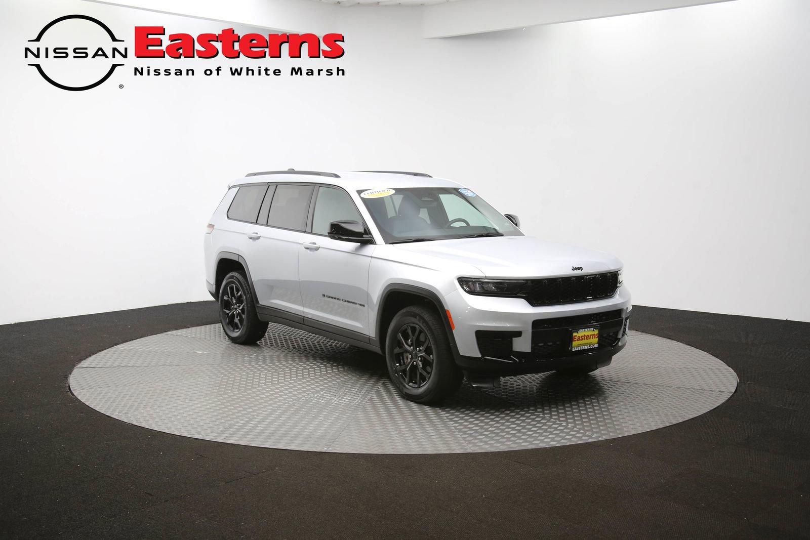 Used 2024 Jeep Grand Cherokee L Laredo image 64