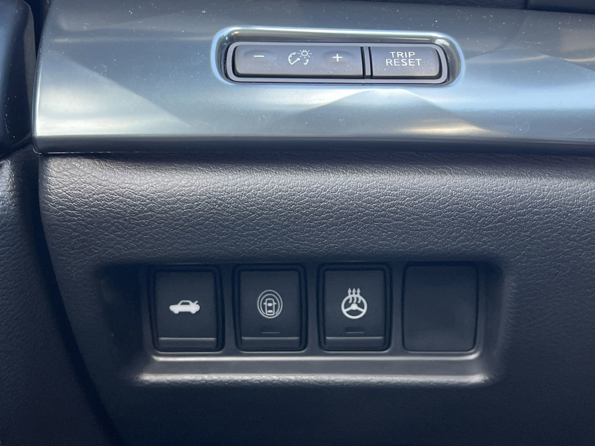 Used 2021 Nissan Maxima SR w/ Sport Mat Group image 18