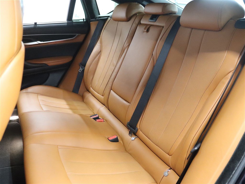 Used 2019 BMW X6 M w/ Executive Package image 13