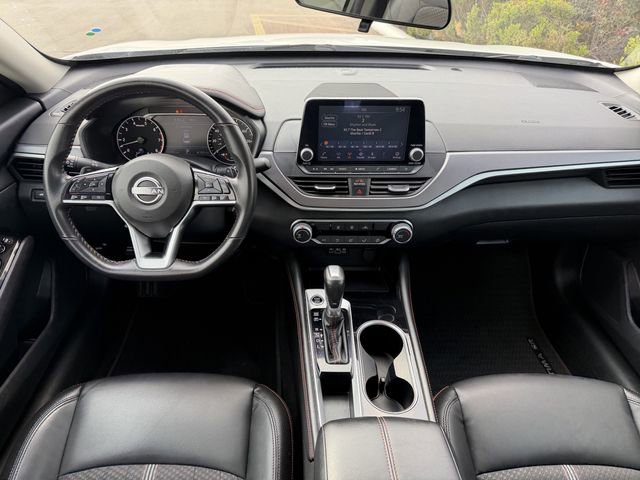 Used 2025 Nissan Altima 2.5 SR image 9
