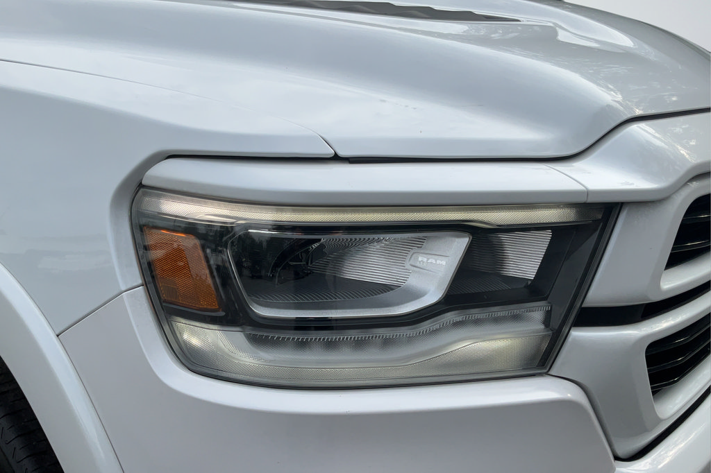 Used 2019 RAM 1500 Laramie AWD/4WD image 30