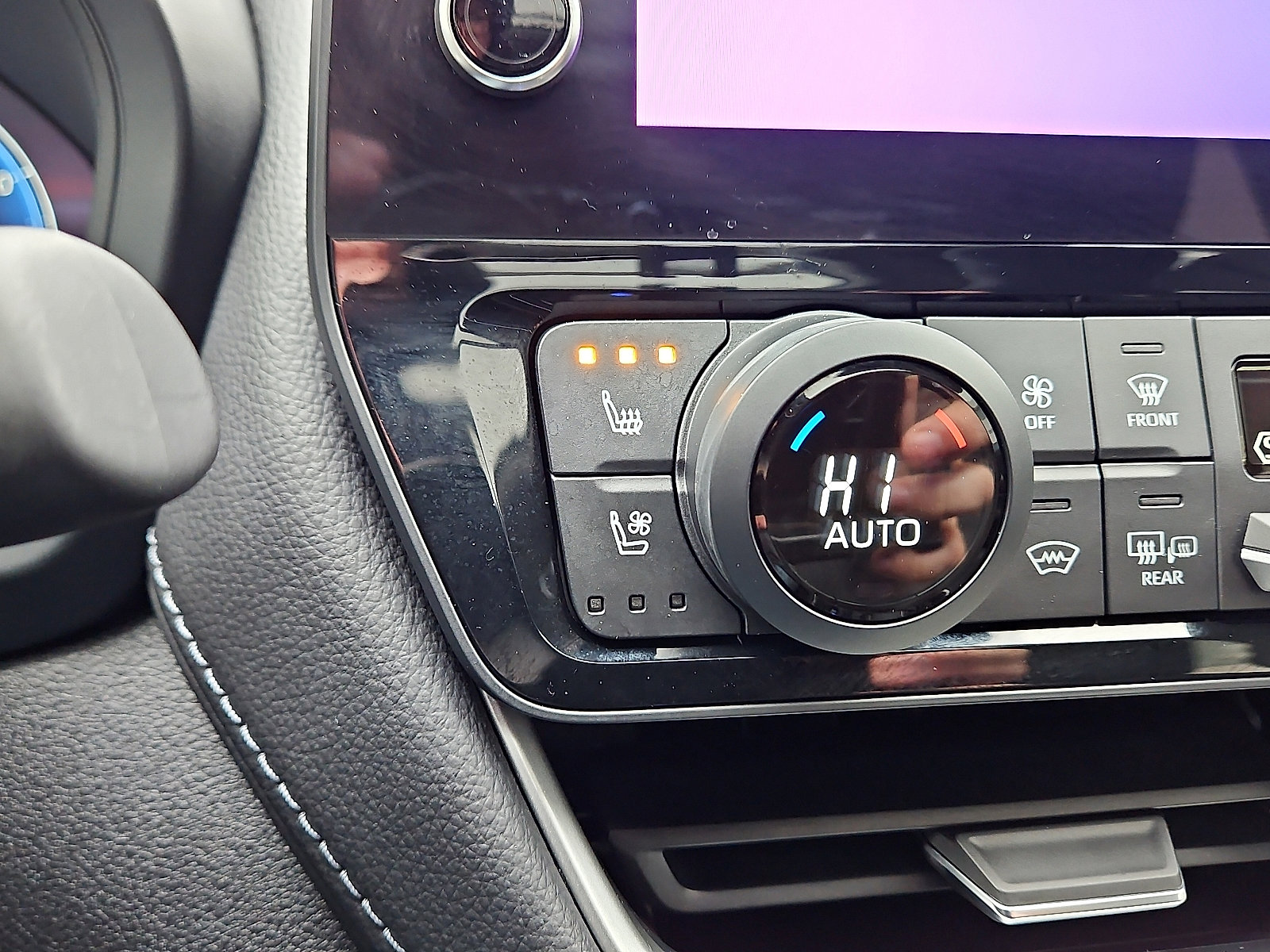 Used 2024 Toyota Grand Highlander Limited image 16