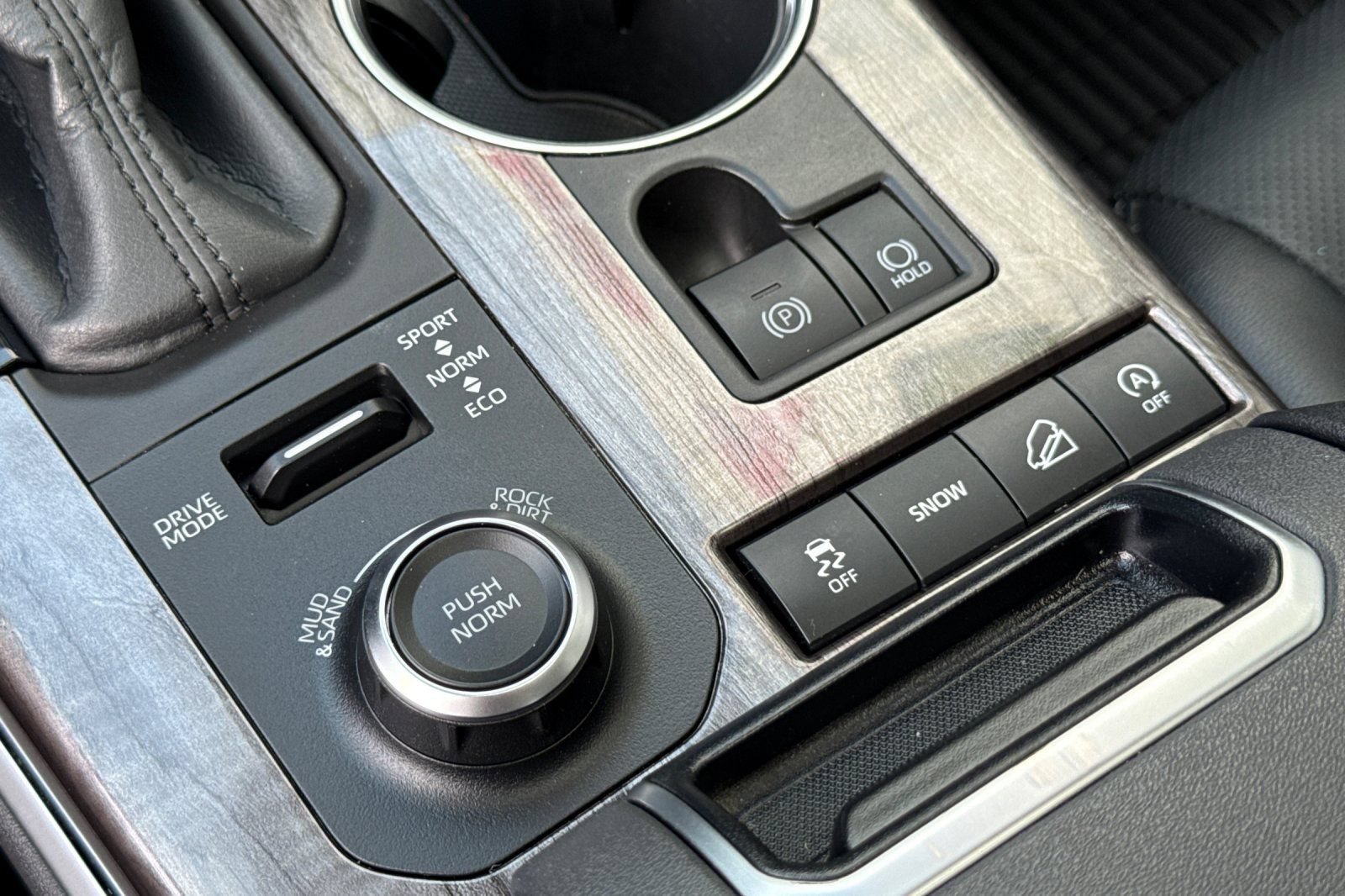 Used 2020 Toyota Highlander Limited AWD/4WD image 19