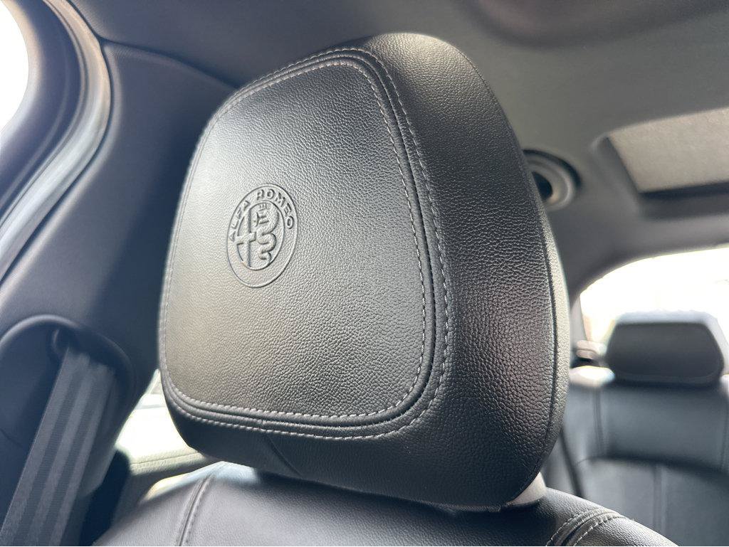 Used 2022 Alfa Romeo Giulia Ti RWD image 31