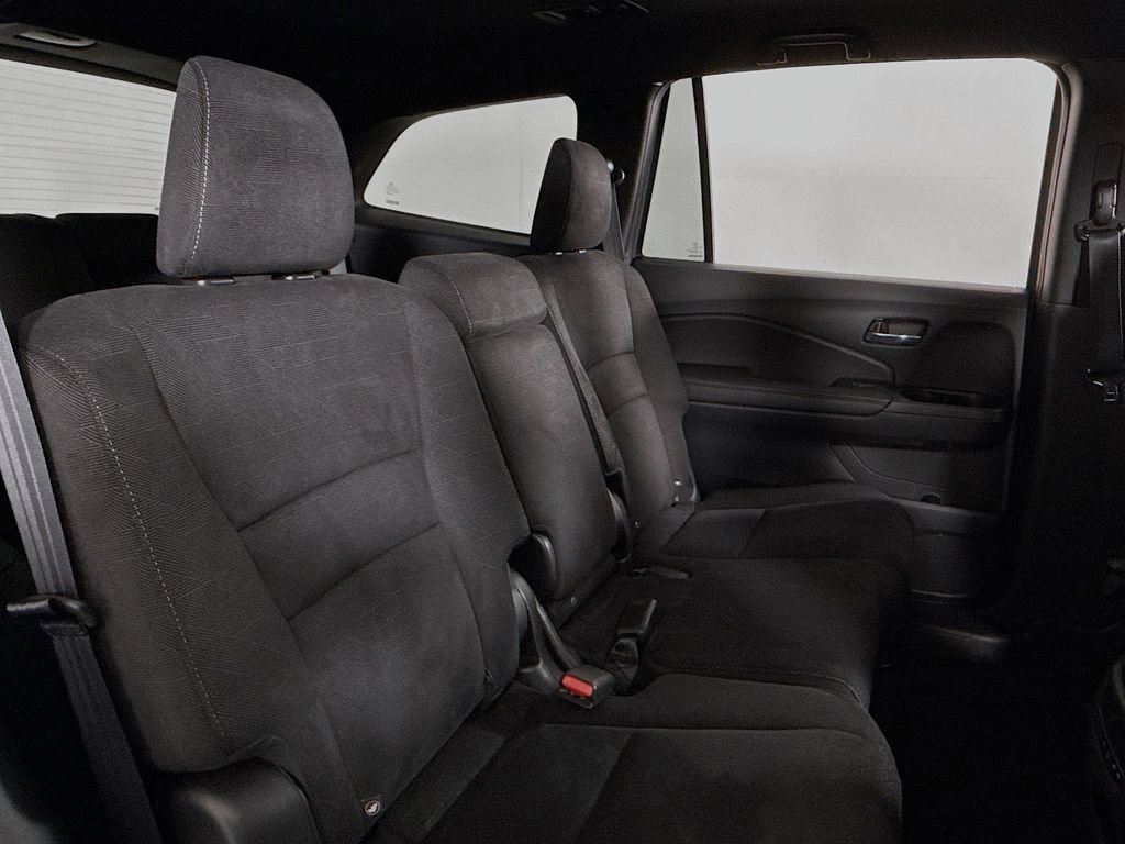 Certified 2022 Honda Pilot Sport image 37