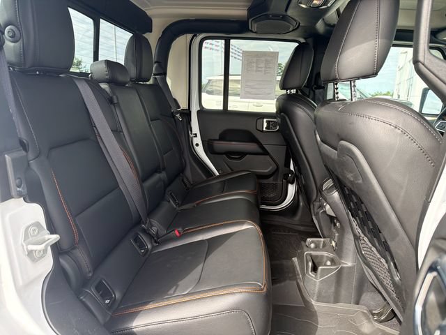 Used 2023 Jeep Gladiator Mojave w/ Cold Weather Group AWD/4WD image 34