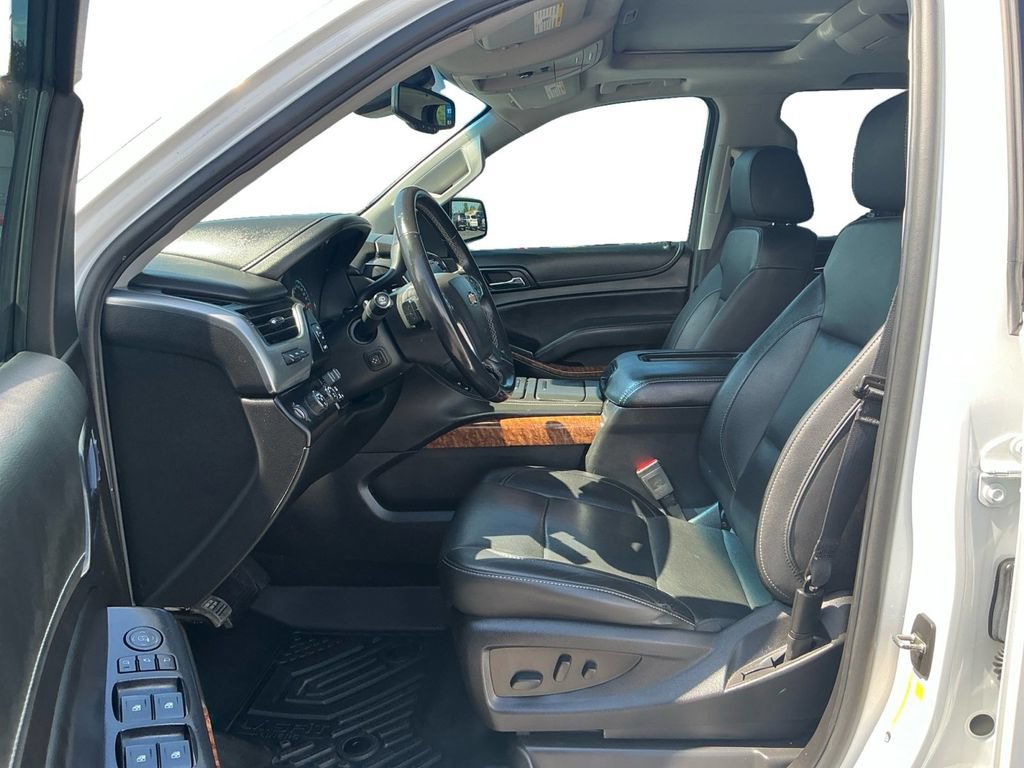 Used 2019 Chevrolet Suburban Premier AWD/4WD image 14